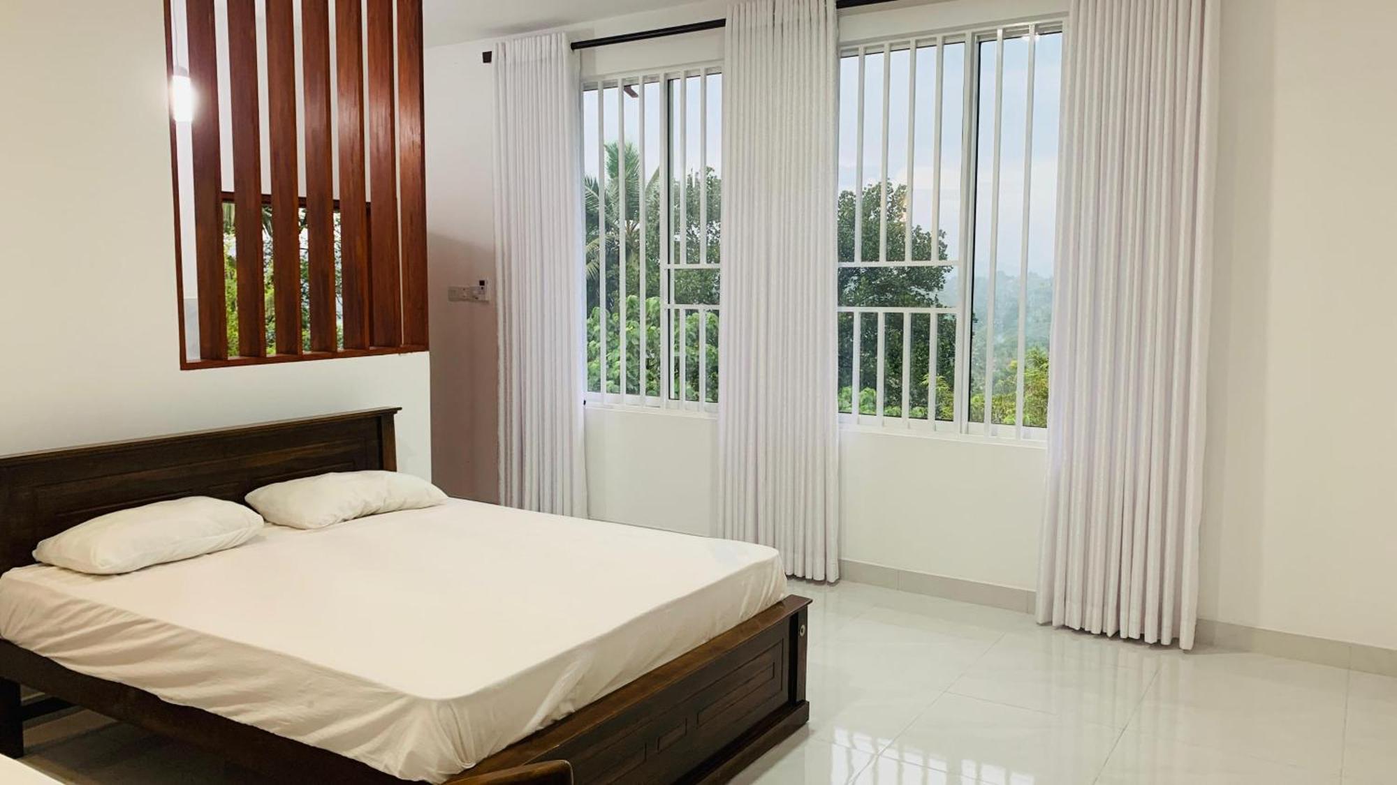 Meridian Holiday Resort Ratnapura Exterior photo