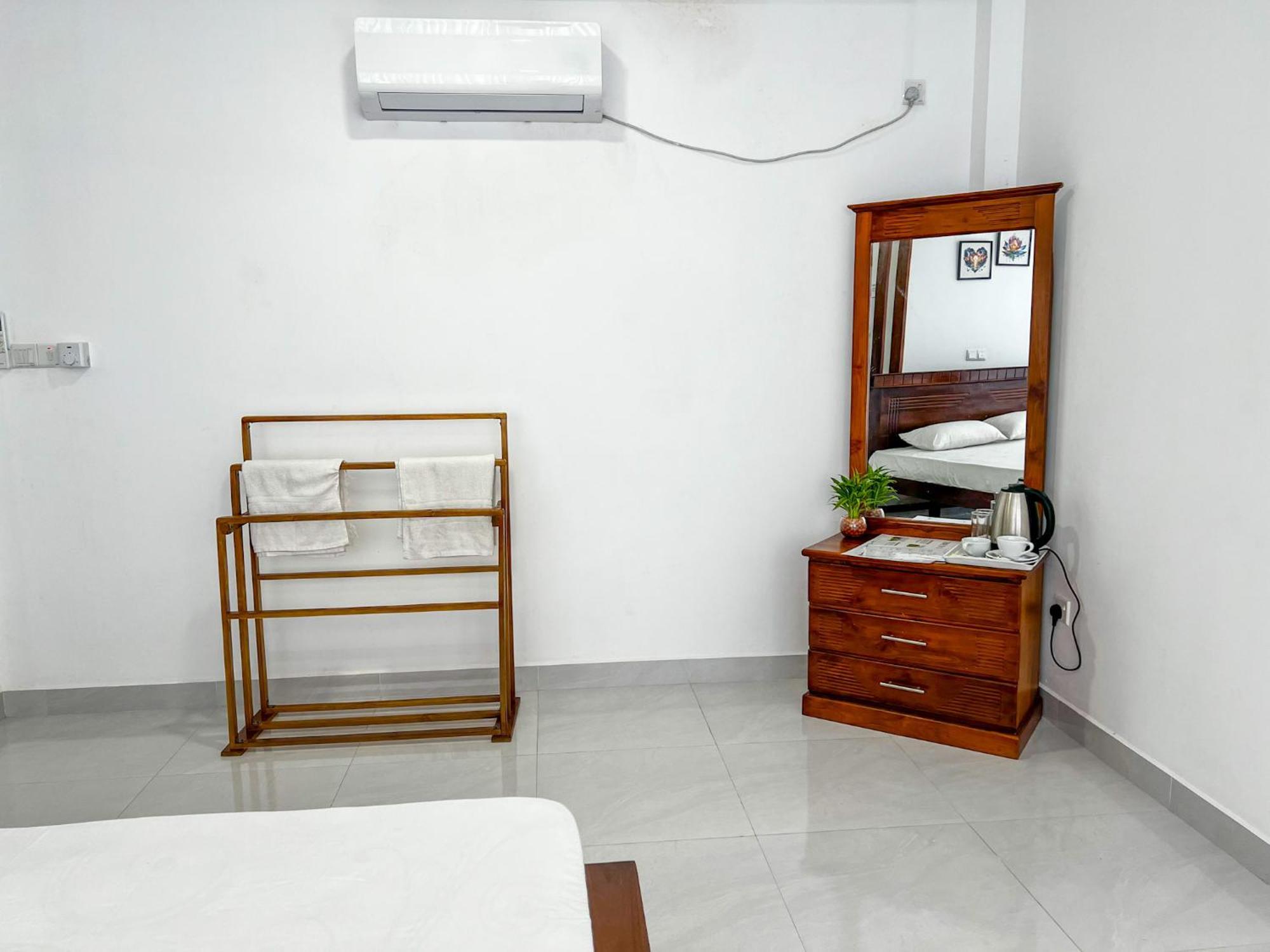 Meridian Holiday Resort Ratnapura Exterior photo